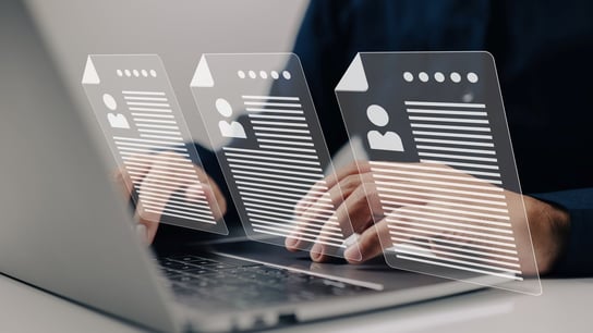 Houkuttele headhunterit LinkedIn-profiiliisi